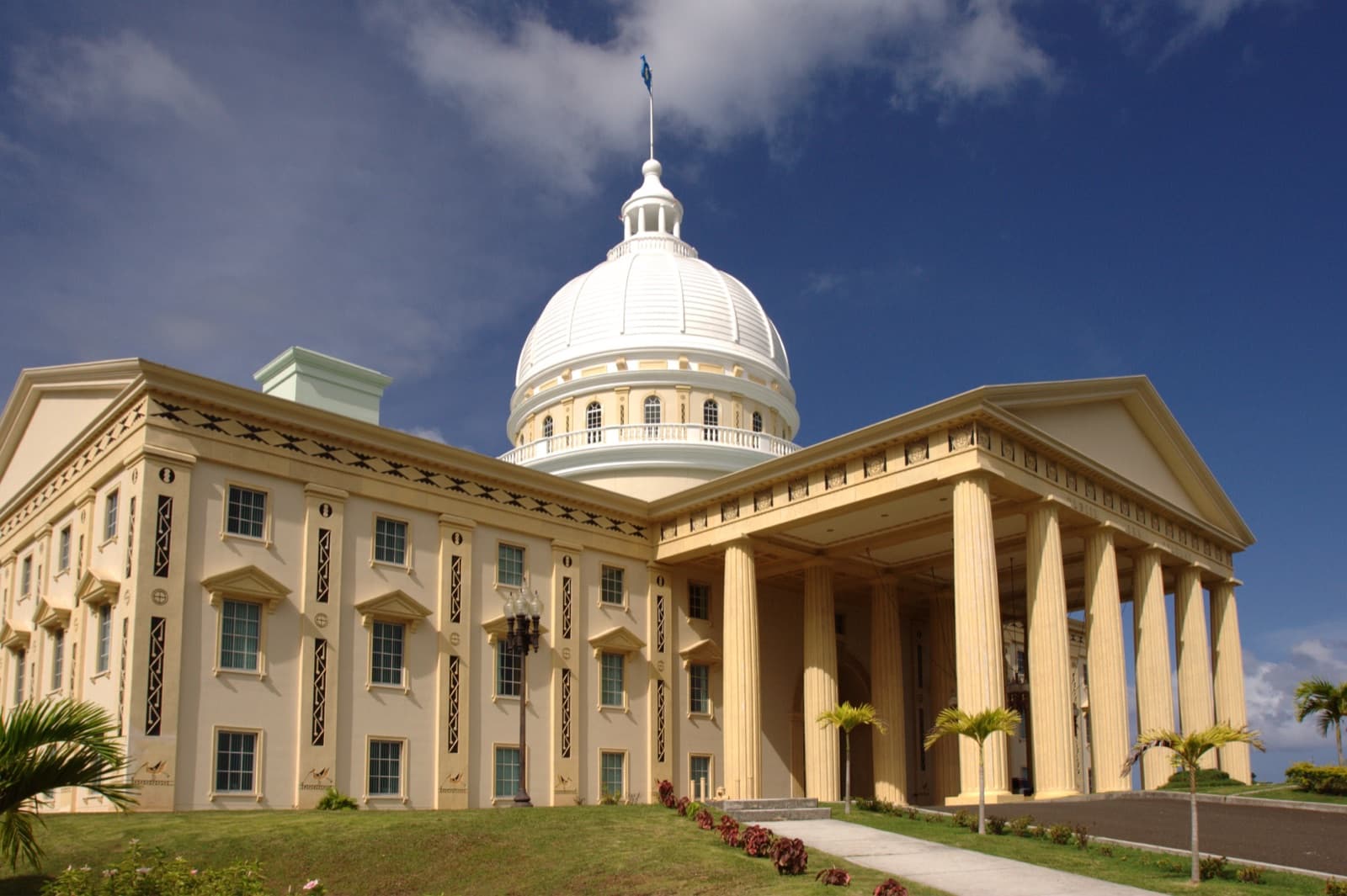 Ngerulmud, la capitale di Palau